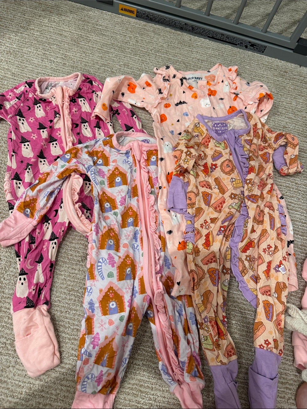 2 poppy&kids + 1 old navy HOLIDAY LOT Pink Pumpkin Print ALL 3-6M Pajama